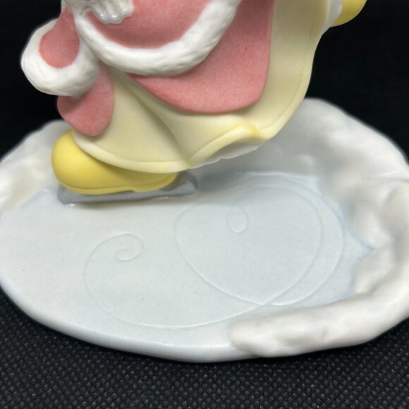 Disney Precious Moments “Your Beautiful Heart Warms The Coldest Days" figurine - Picture 5 of 6